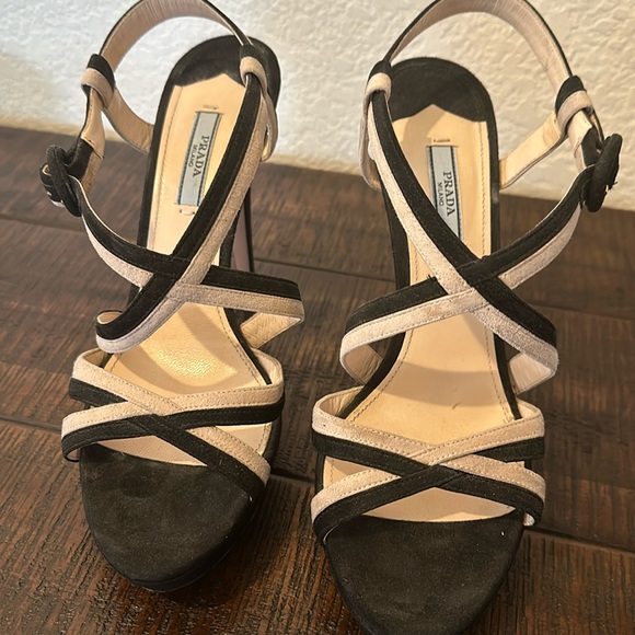 Prada Sophisticated Black and Cream Strappy Heels - Picture 1 of 4